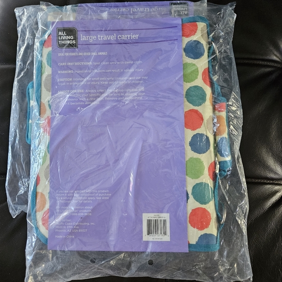 All Living Things Pet Travel Carrier- Large ( New) - Picture 6 of 6